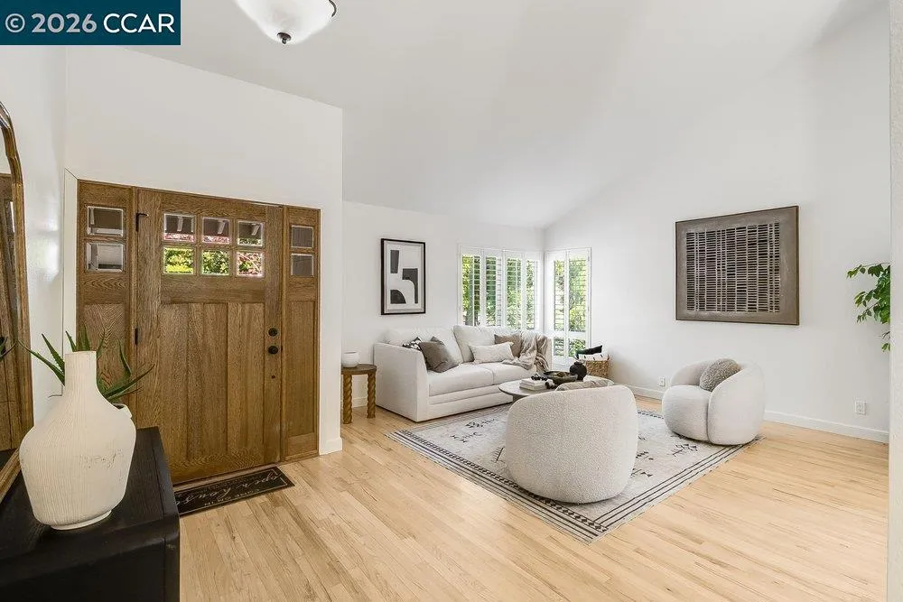 5633 Mount Hood Ct Martinez, CA 94553