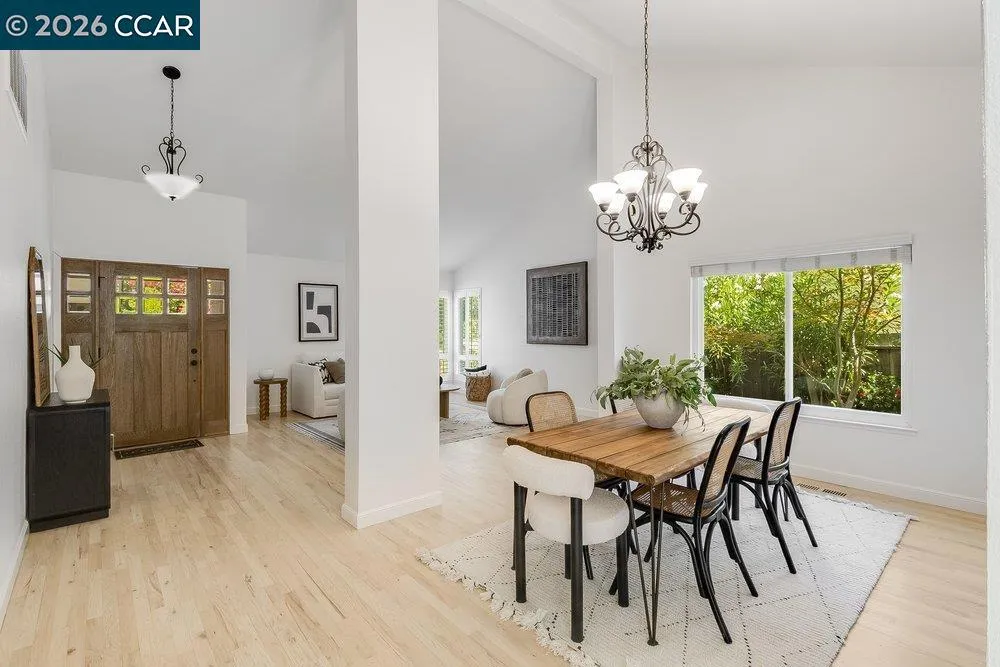 5633 Mount Hood Ct Martinez, CA 94553