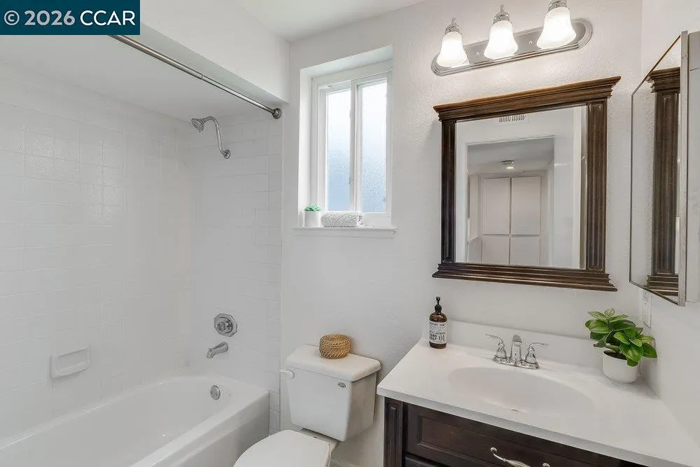 5633 Mount Hood Ct Martinez, CA 94553