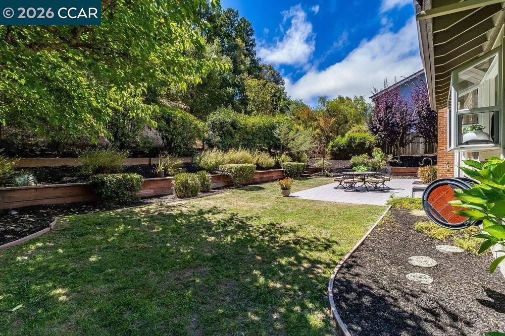 5633 Mount Hood Ct Martinez, CA 94553