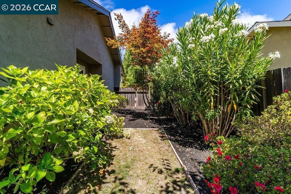 5633 Mount Hood Ct Martinez, CA 94553