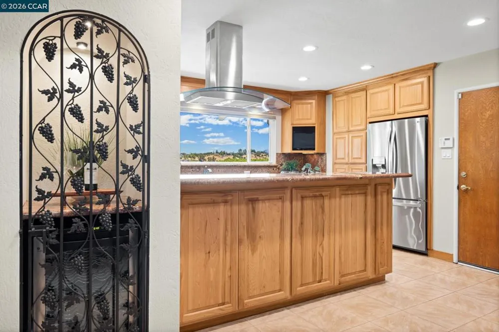 4050 Saint Marys St Martinez, CA 94553