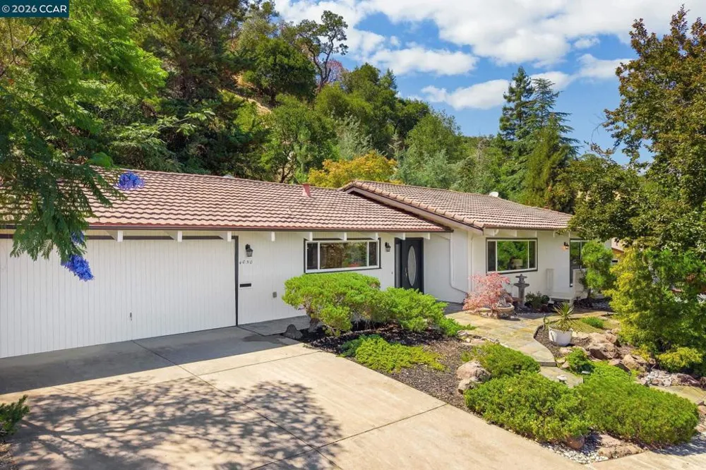 4050 Saint Marys St Martinez, CA 94553