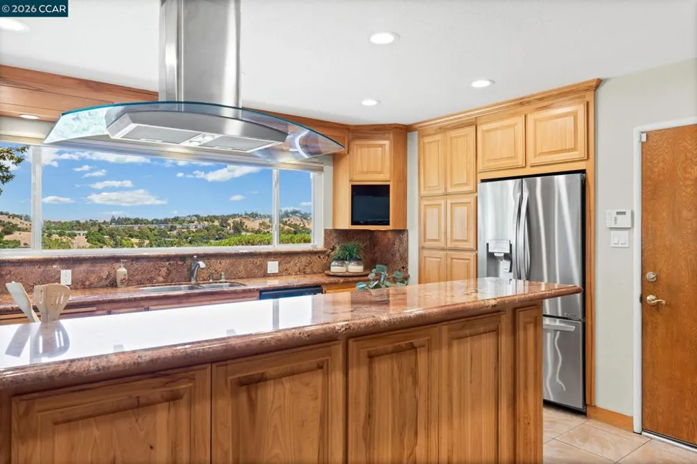 4050 Saint Marys St Martinez, CA 94553