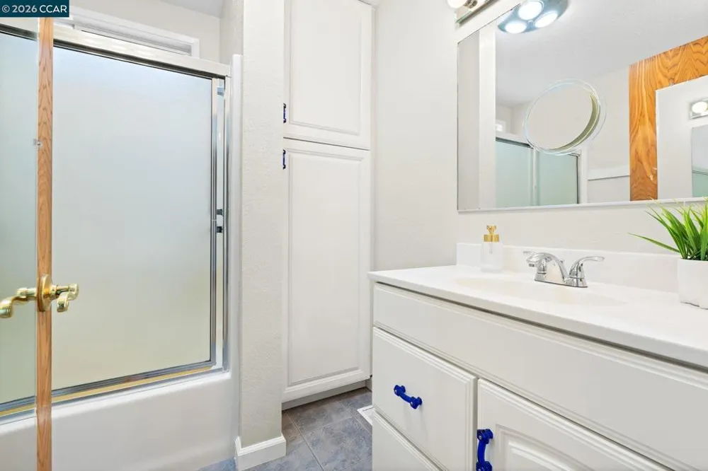 4050 Saint Marys St Martinez, CA 94553