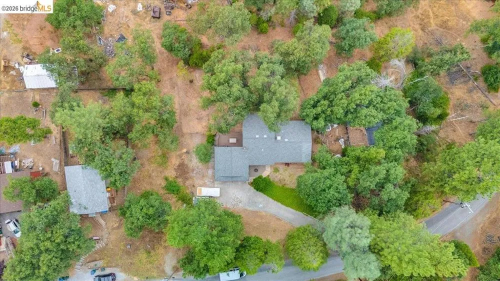 22100 Thunderbolt Dr. Sonora, CA 95370