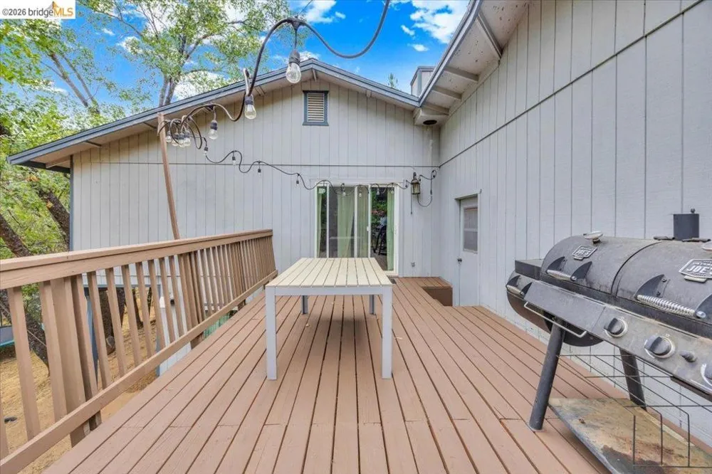 22100 Thunderbolt Dr. Sonora, CA 95370