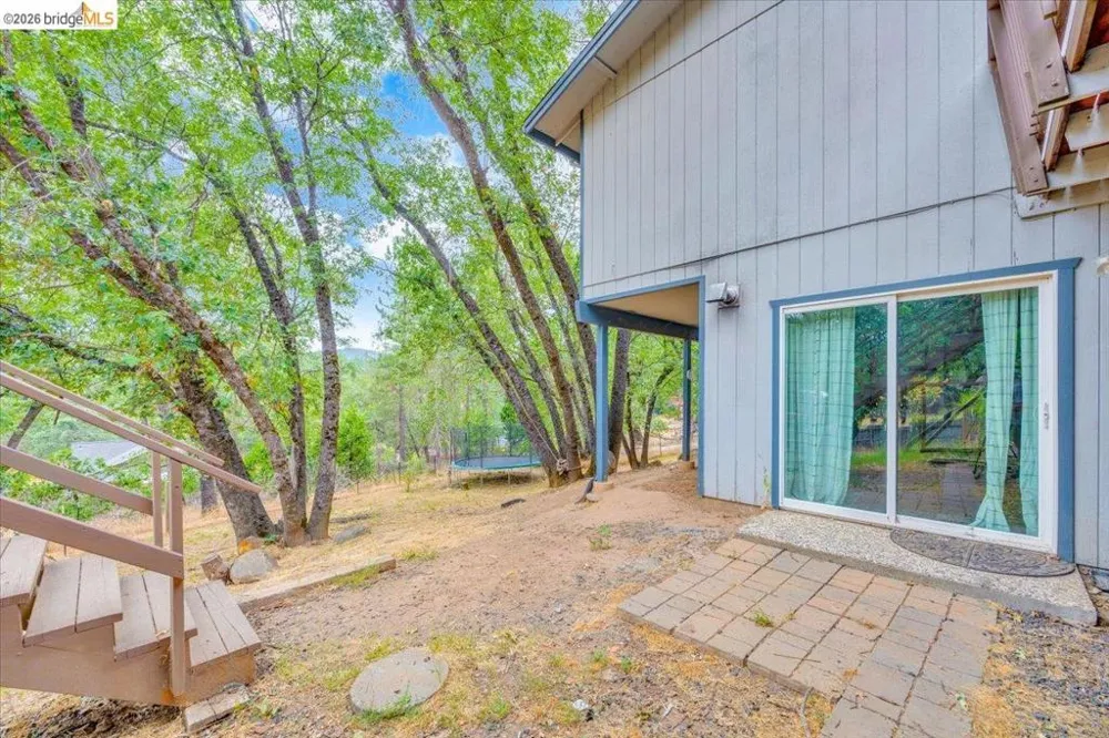 22100 Thunderbolt Dr. Sonora, CA 95370