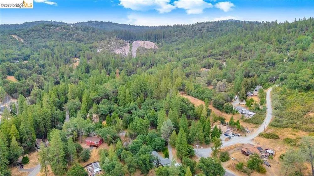 22100 Thunderbolt Dr. Sonora, CA 95370
