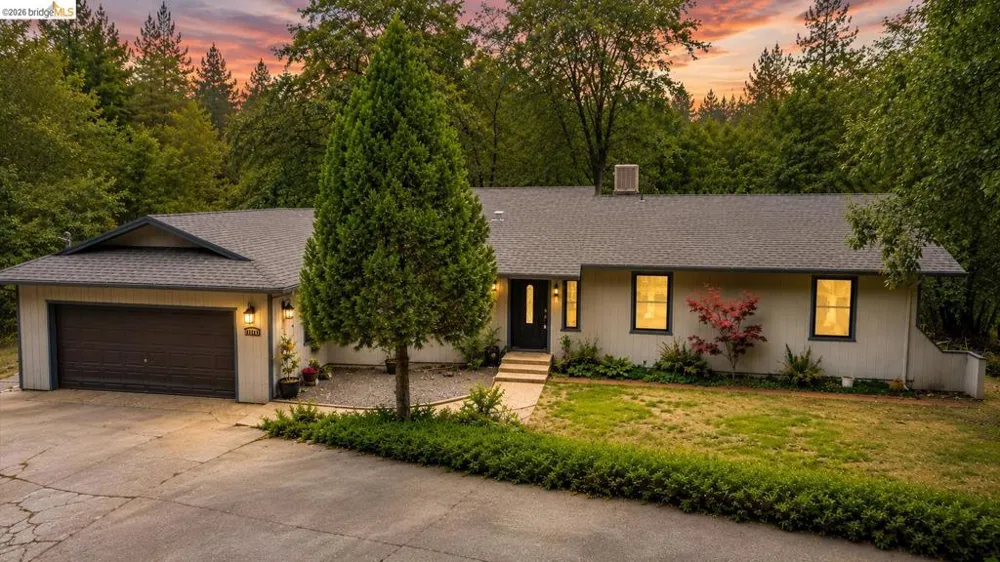 22100 Thunderbolt Dr. Sonora, CA 95370