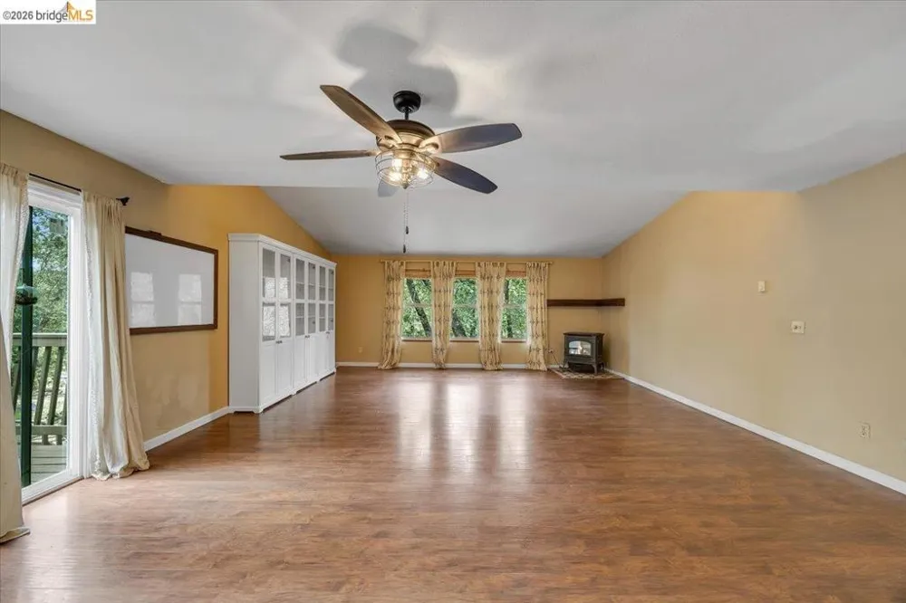 22100 Thunderbolt Dr. Sonora, CA 95370