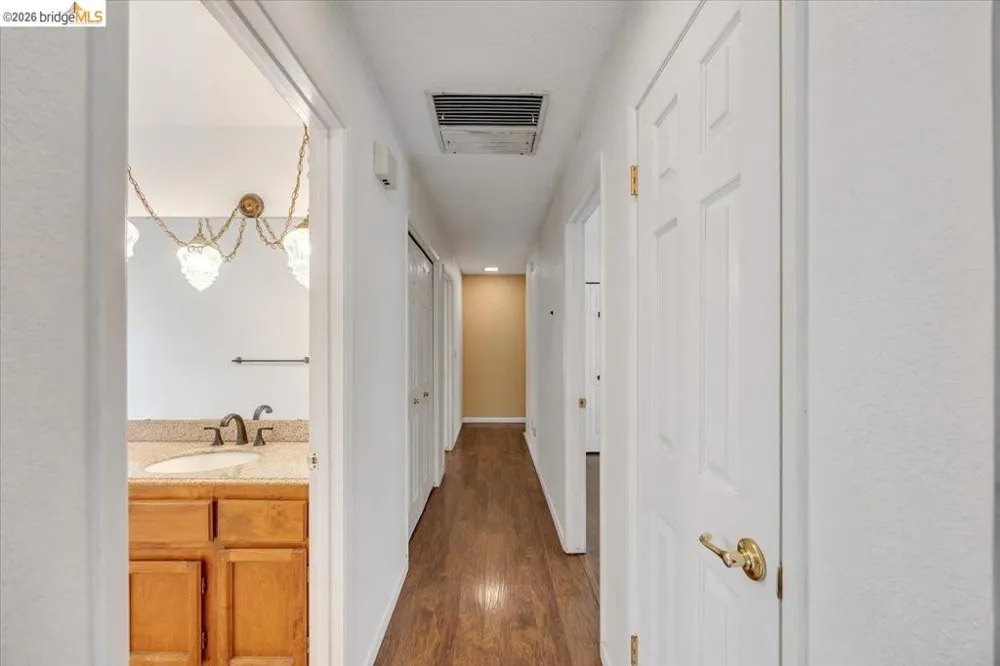 22100 Thunderbolt Dr. Sonora, CA 95370