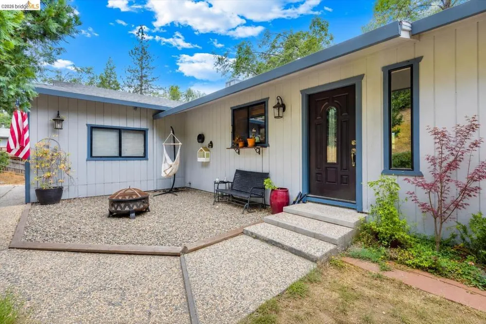22100 Thunderbolt Dr. Sonora, CA 95370