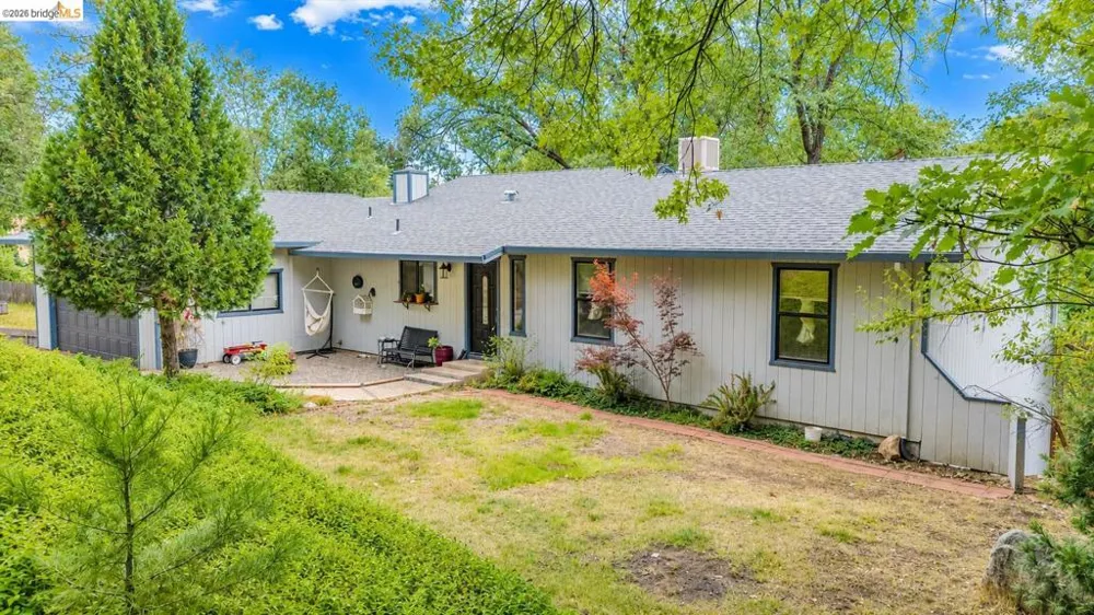22100 Thunderbolt Dr. Sonora, CA 95370