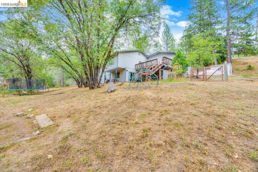 22100 Thunderbolt Dr. Sonora, CA 95370