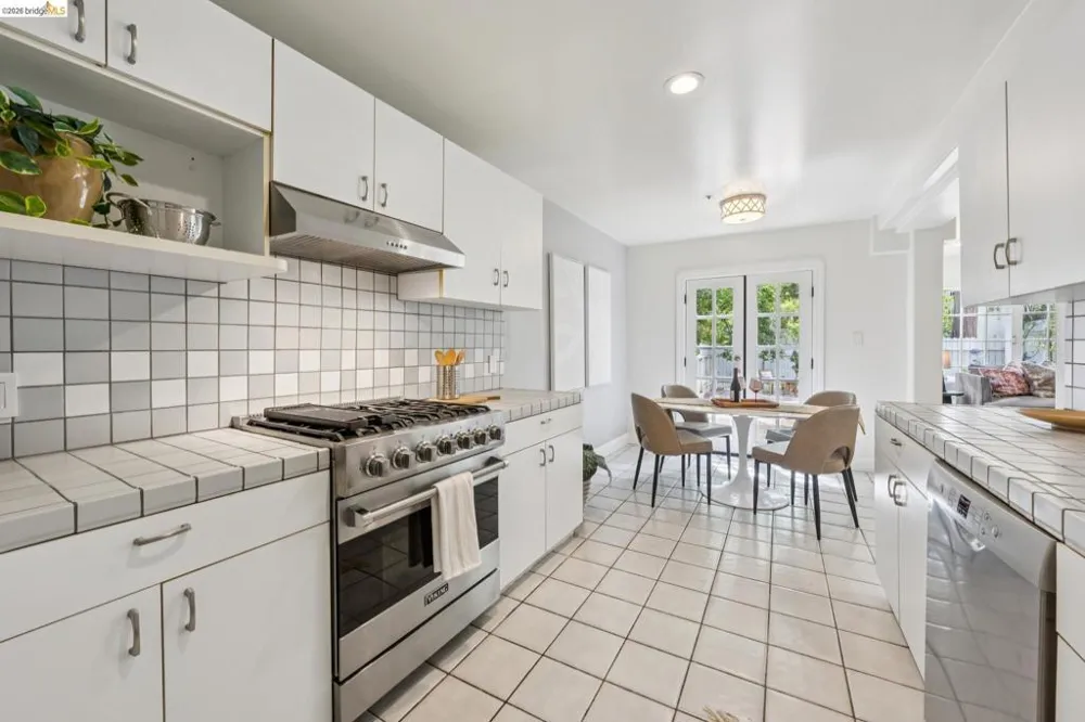 1849 Arch Street #A Berkeley, CA 94709