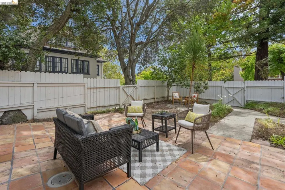 1849 Arch Street #A Berkeley, CA 94709