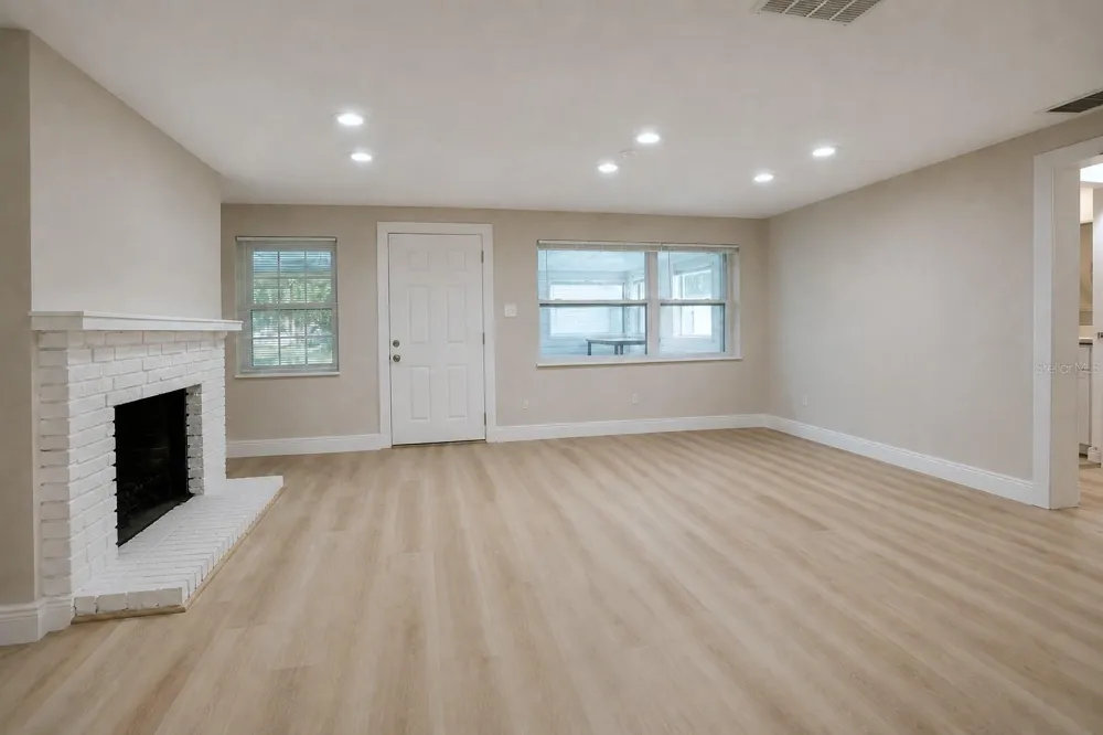 103 S FLAGLER AVENUE Edgewater, FL 32132