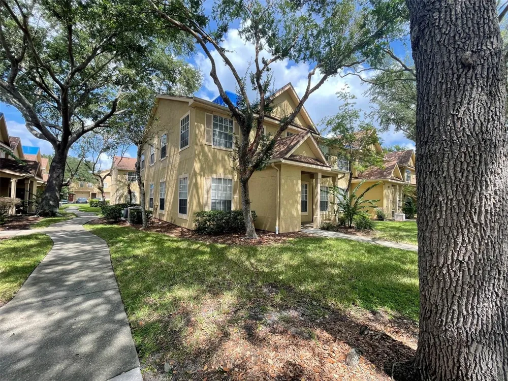 850 GRAND REGENCY POINT #200 Altamonte Springs, FL 32714