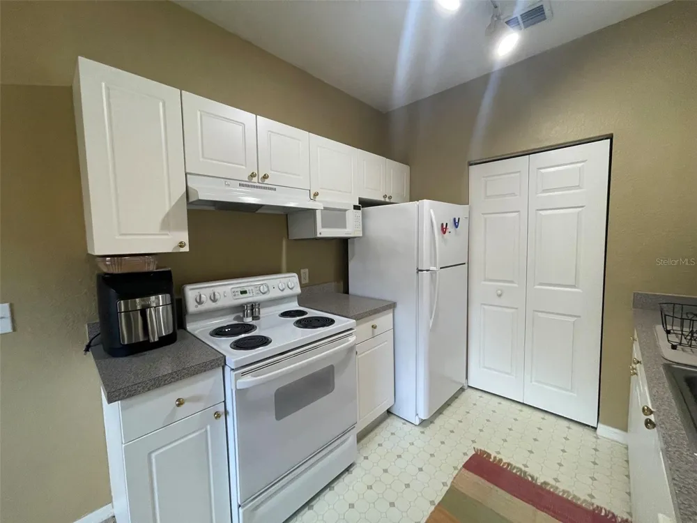 850 GRAND REGENCY POINT #200 Altamonte Springs, FL 32714