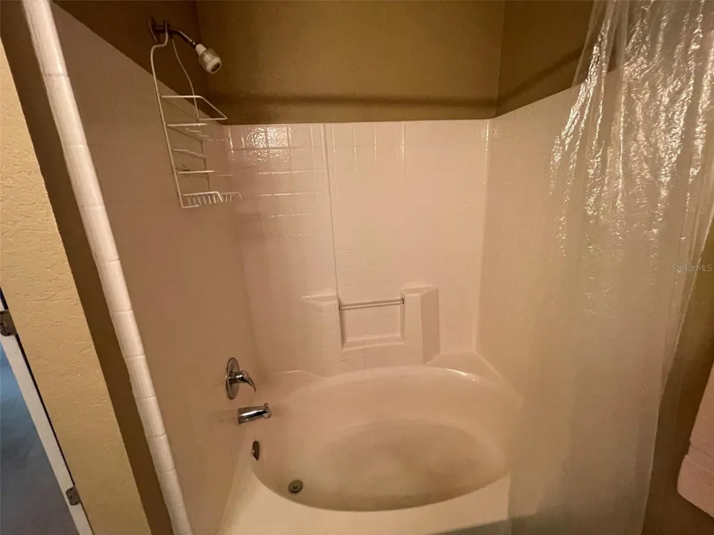 850 GRAND REGENCY POINT #200 Altamonte Springs, FL 32714