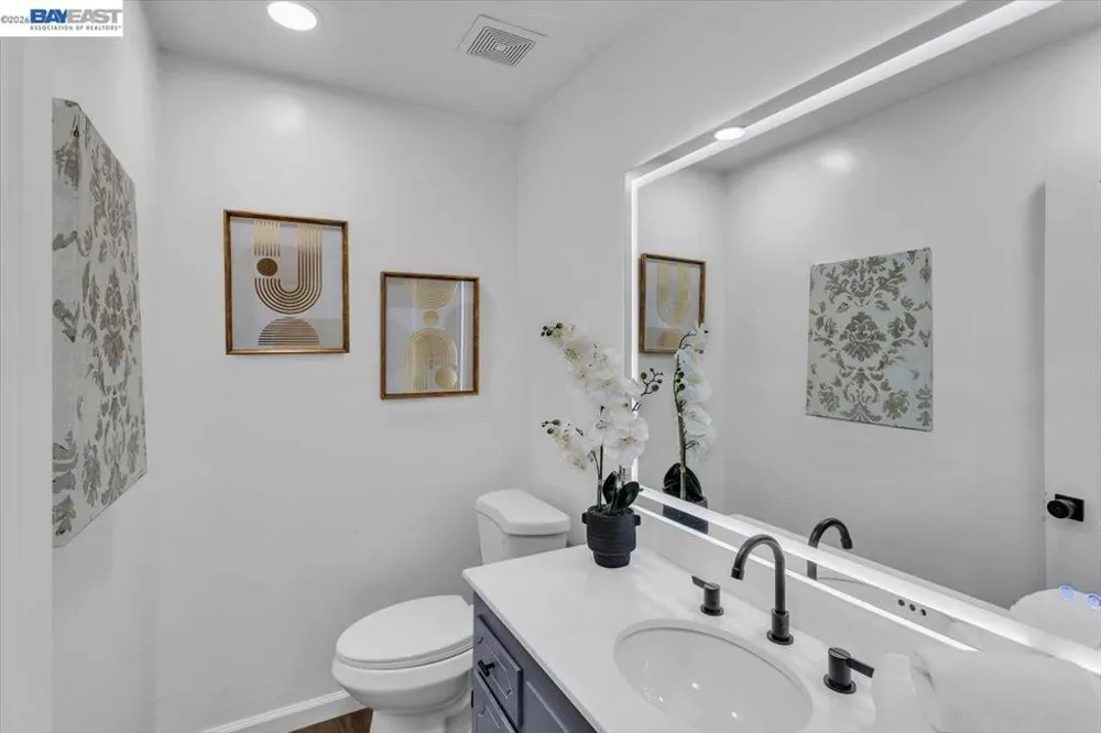612 Fortress Isle Alameda, CA 94501