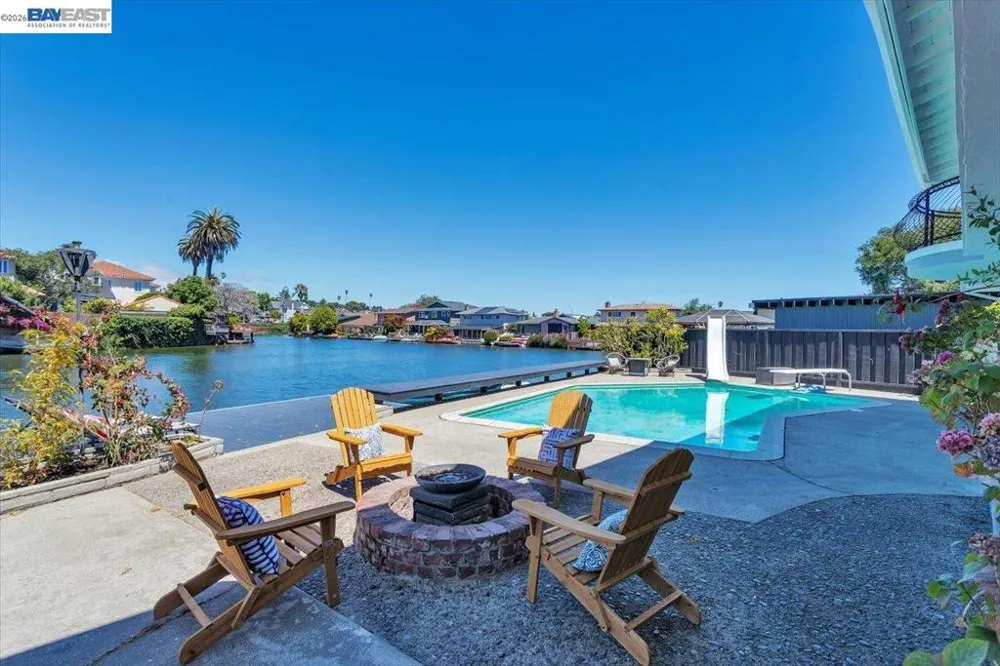 612 Fortress Isle Alameda, CA 94501