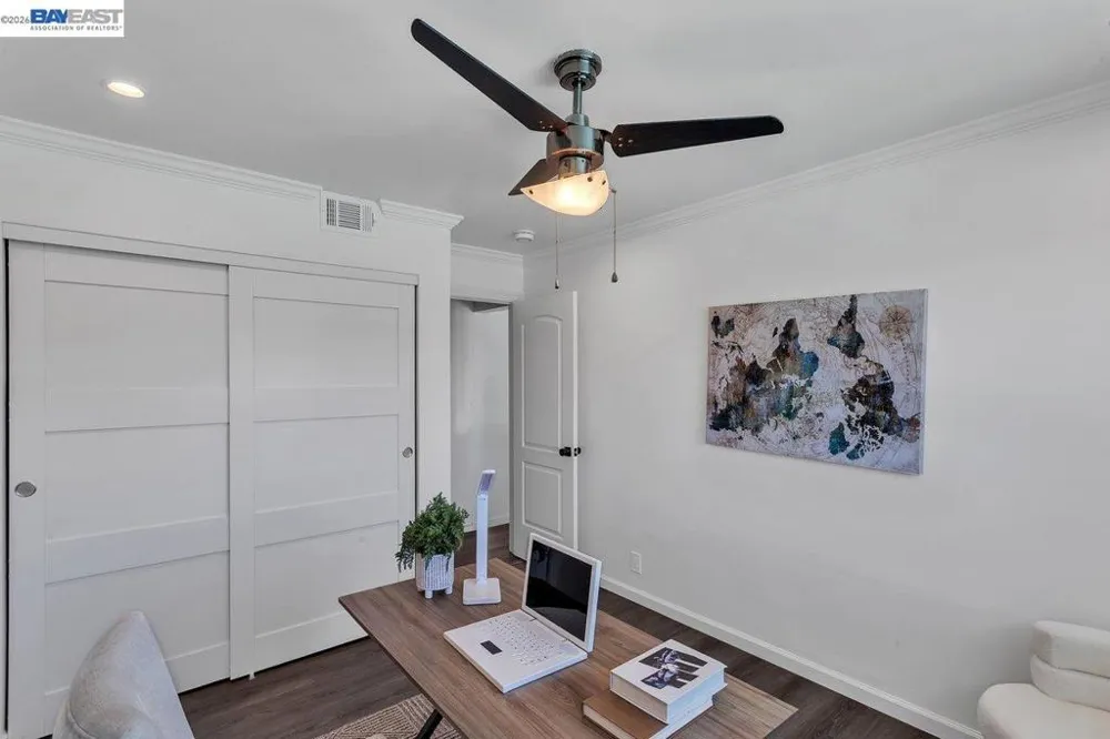 612 Fortress Isle Alameda, CA 94501