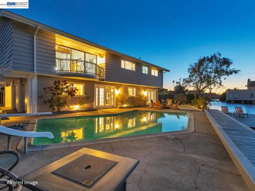 612 Fortress Isle Alameda, CA 94501