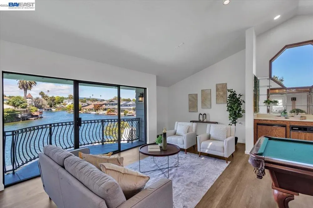 612 Fortress Isle Alameda, CA 94501