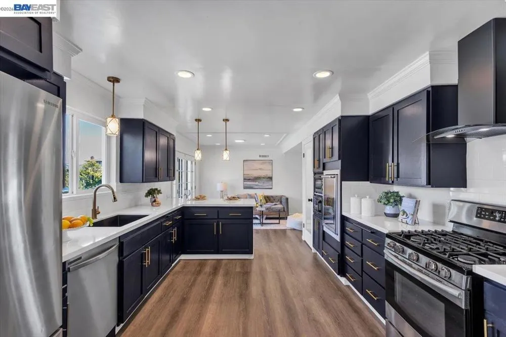 612 Fortress Isle Alameda, CA 94501