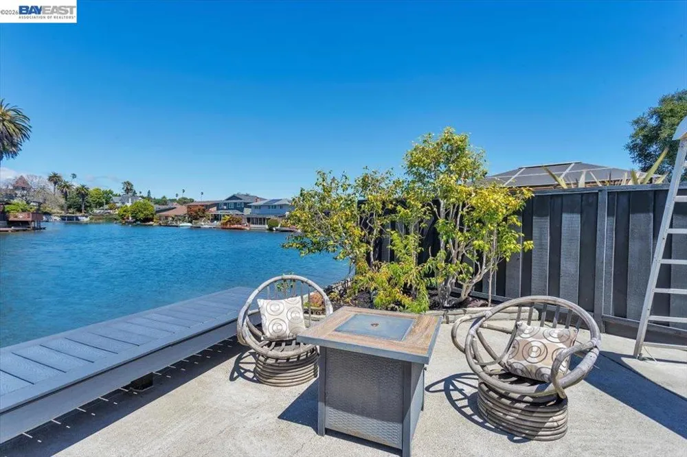 612 Fortress Isle Alameda, CA 94501