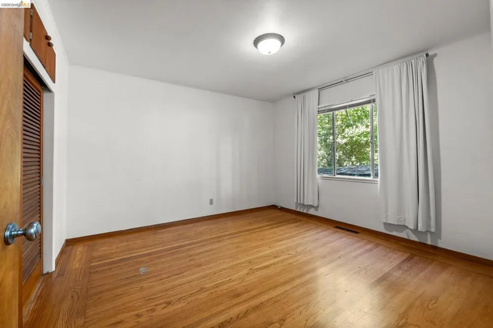1730 Highland Pl #1 Berkeley, CA 94709
