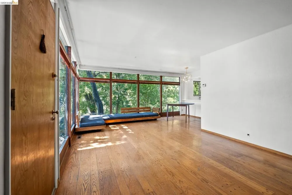 1730 Highland Pl #1 Berkeley, CA 94709