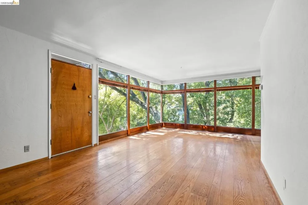1730 Highland Pl #1 Berkeley, CA 94709