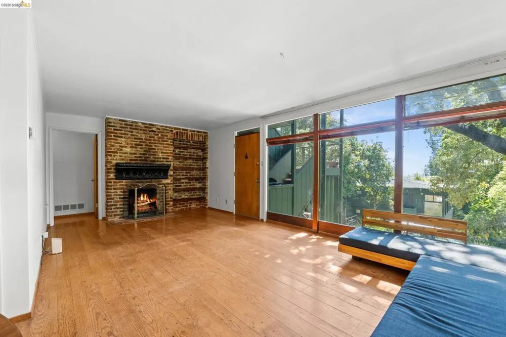 1730 Highland Pl #1 Berkeley, CA 94709