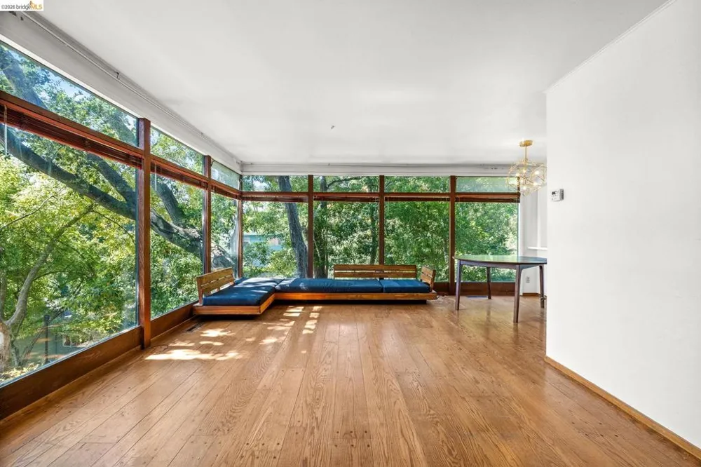 1730 Highland Pl #1 Berkeley, CA 94709