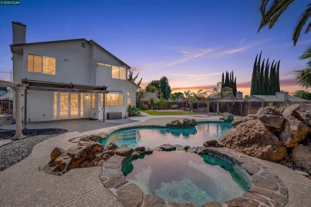 1806 Locke Court Oakley, CA 94561