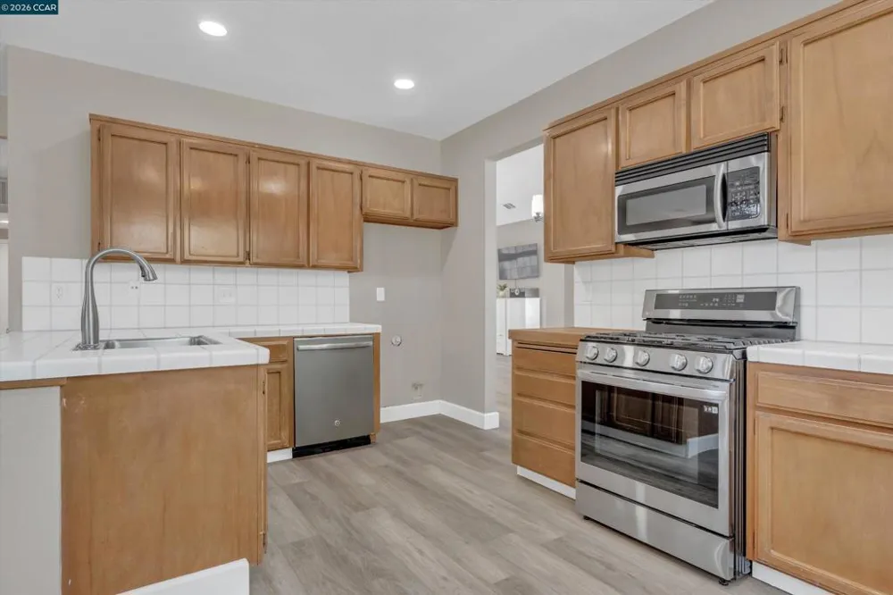 1806 Locke Court Oakley, CA 94561