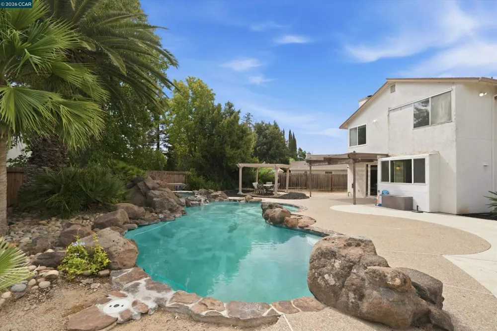 1806 Locke Court Oakley, CA 94561