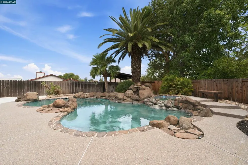 1806 Locke Court Oakley, CA 94561
