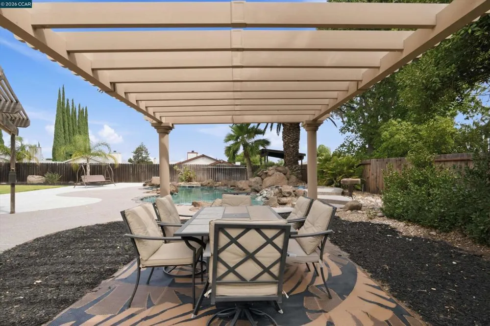1806 Locke Court Oakley, CA 94561