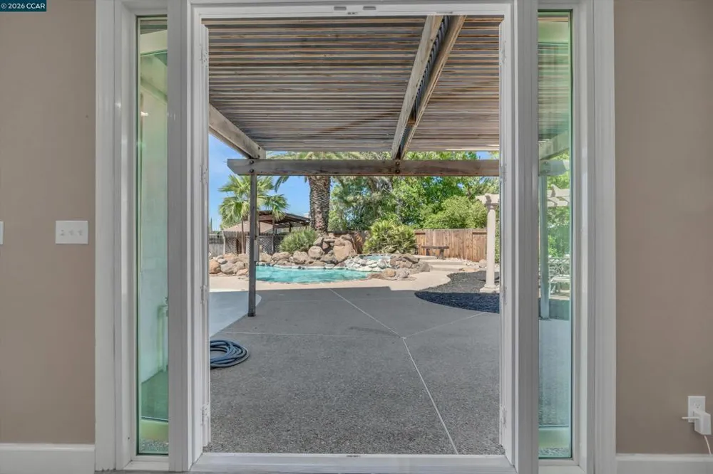 1806 Locke Court Oakley, CA 94561