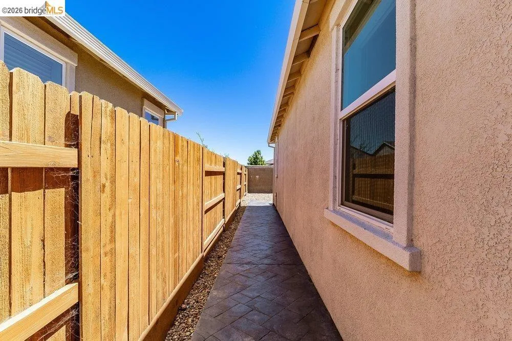 4347 Canada Way Rio Vista, CA 94571