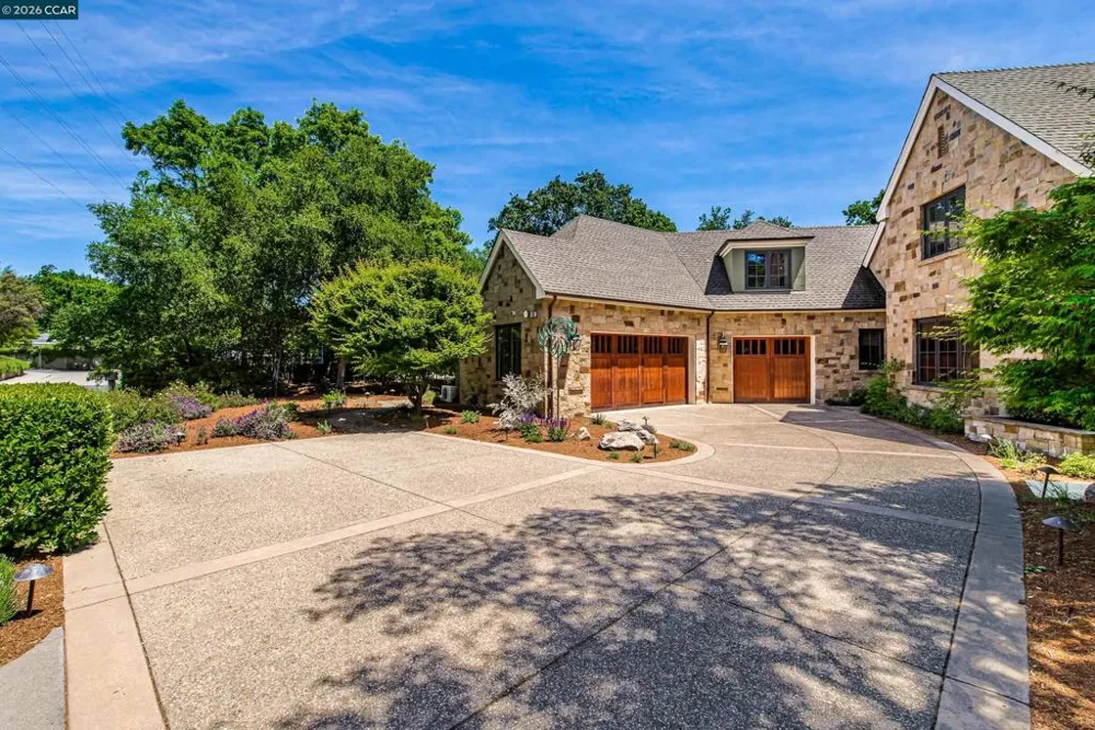 53 Hidden Oaks Dr. Lafayette, CA 94549