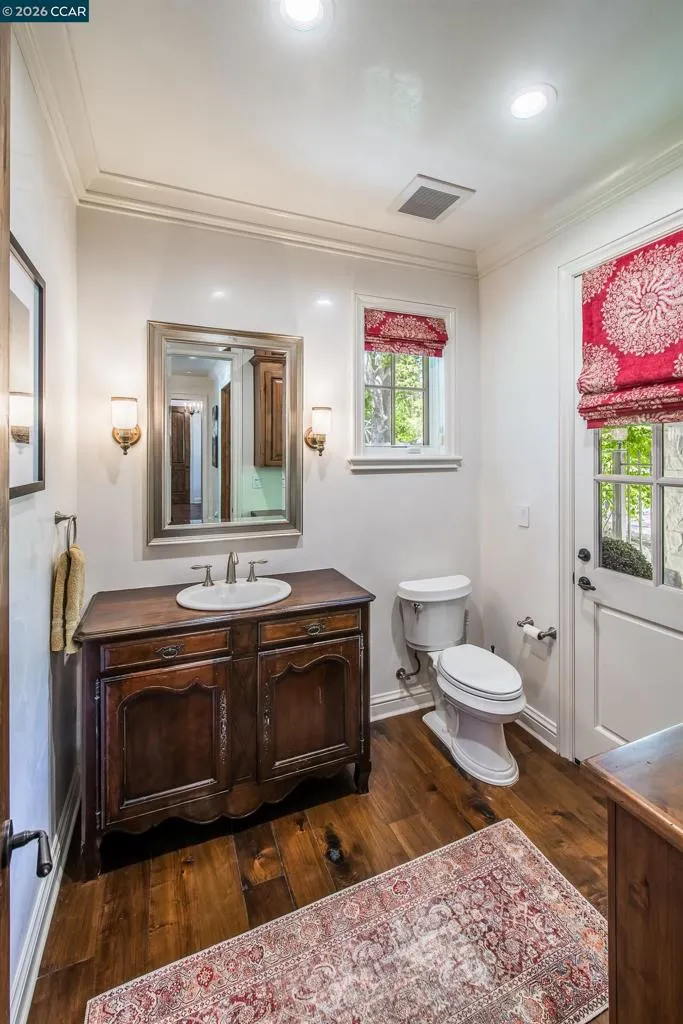 53 Hidden Oaks Dr. Lafayette, CA 94549