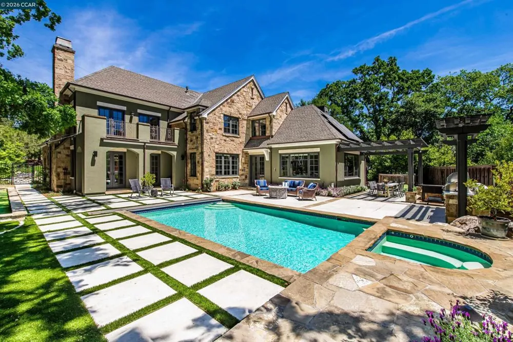 53 Hidden Oaks Dr. Lafayette, CA 94549