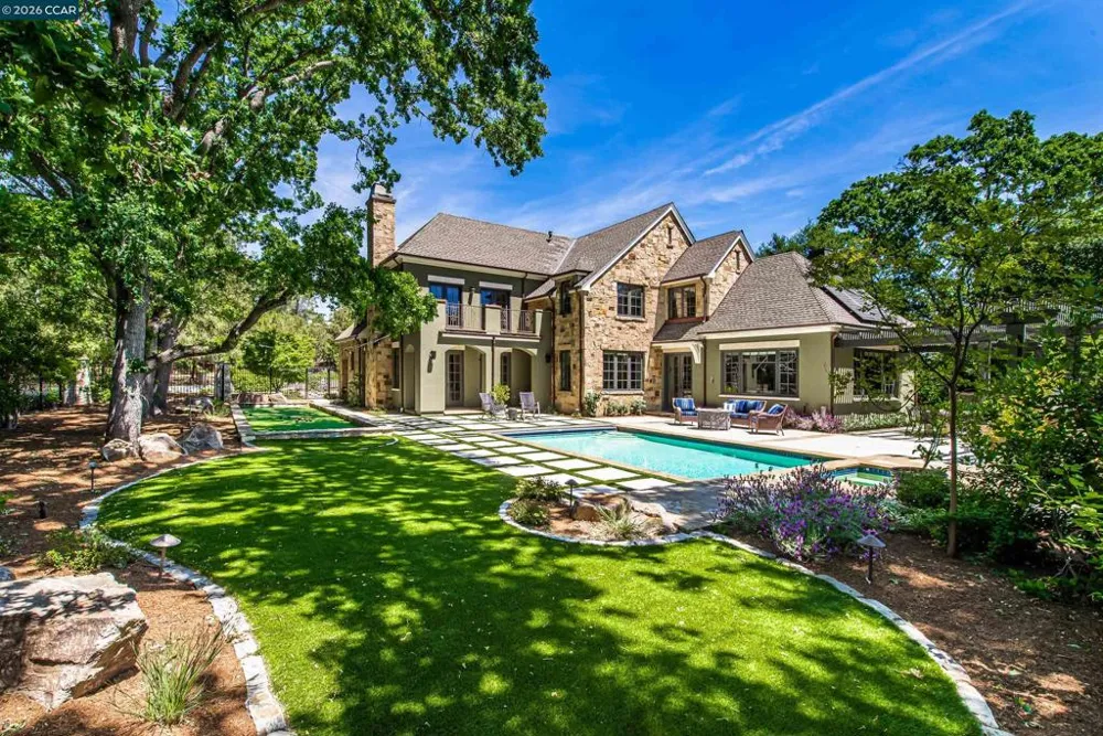 53 Hidden Oaks Dr. Lafayette, CA 94549