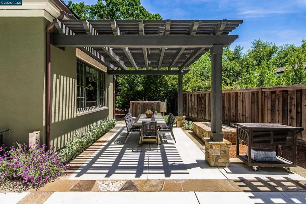 53 Hidden Oaks Dr. Lafayette, CA 94549