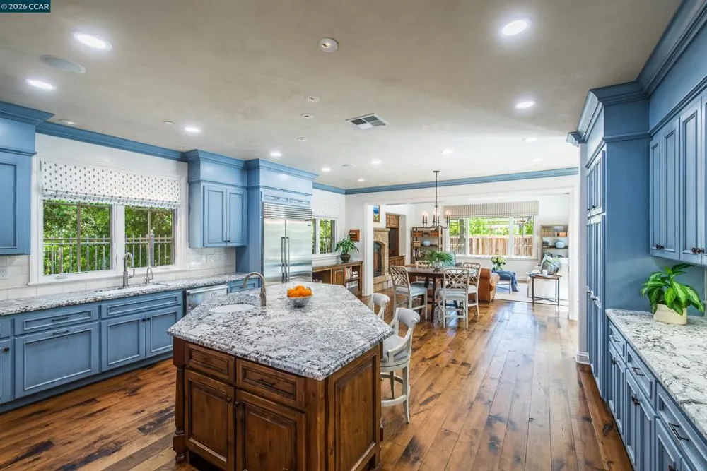 53 Hidden Oaks Dr. Lafayette, CA 94549